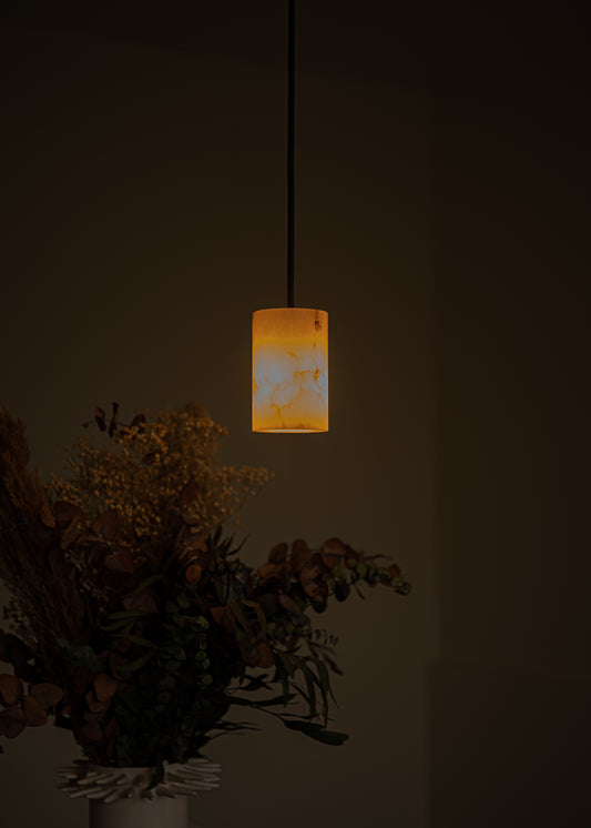 Maniko Pipo Pendant - White Alabaster