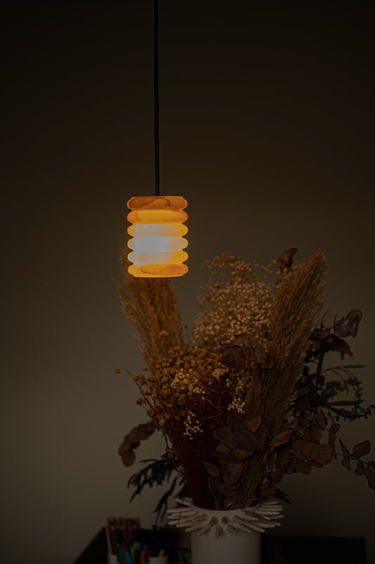 Maniko Fluta Pendant - Alabaster