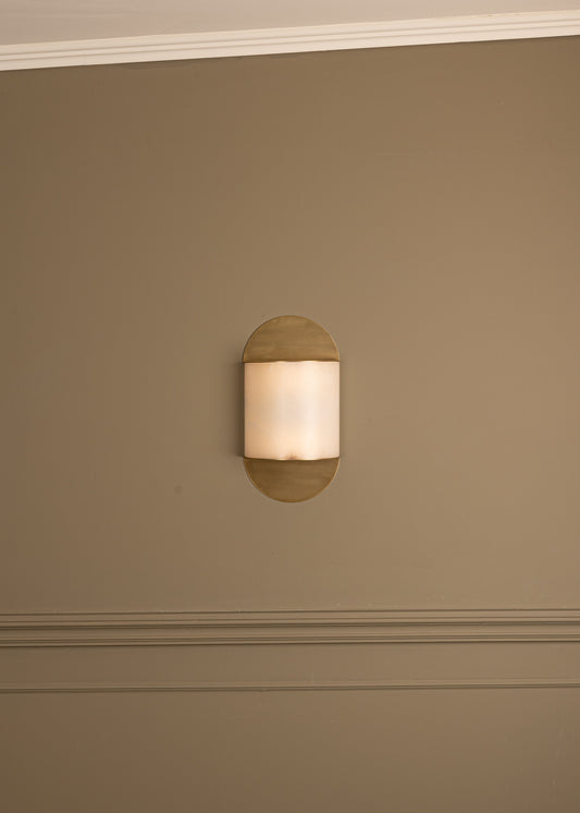 Pilolo Wall Lamp – Champagne Brass