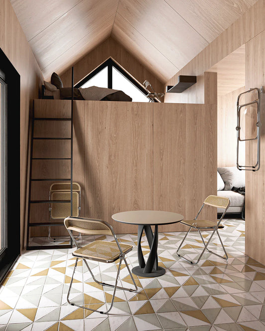 Plia with Vienna Straw Folding Chair